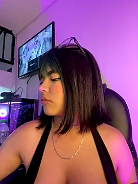 VIOLET_EF's cam snapshot