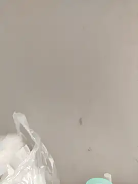 nini10052025's cam snapshot