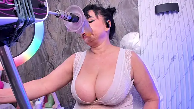 annie_wigg's cam snapshot