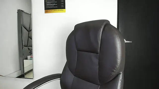 Catherinee69_x's cam snapshot