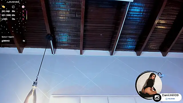 danii_hill_'s cam snapshot