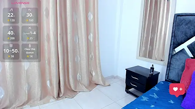 candy_fox2's cam snapshot