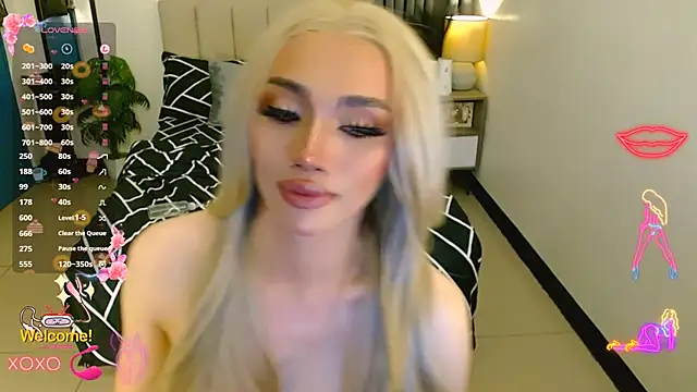 LUSCIOUSKIM live sex cam