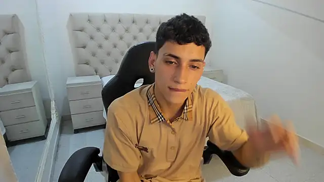 JhoanLeandro live sex cam