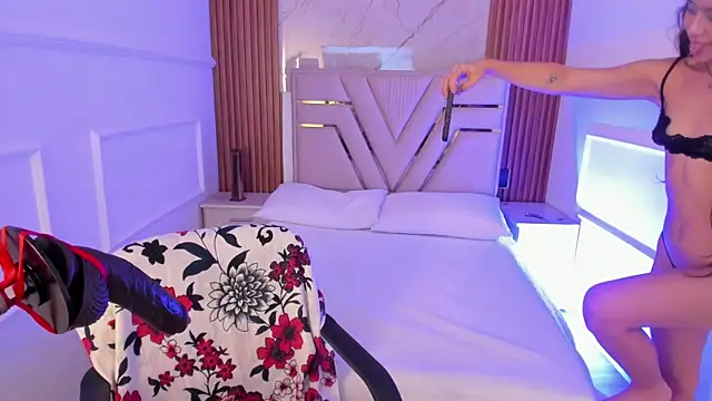 Littleannyy's cam snapshot