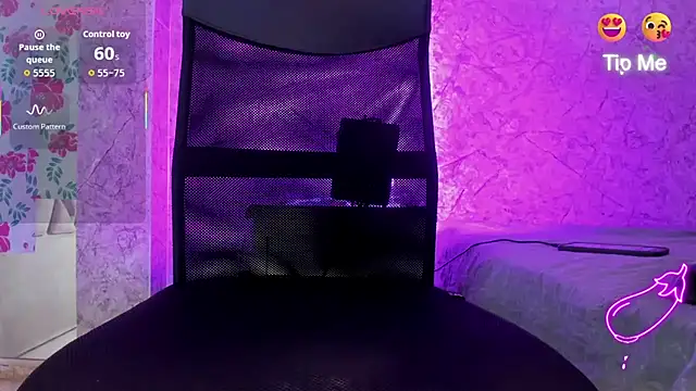 AnddieBaker live sex cam