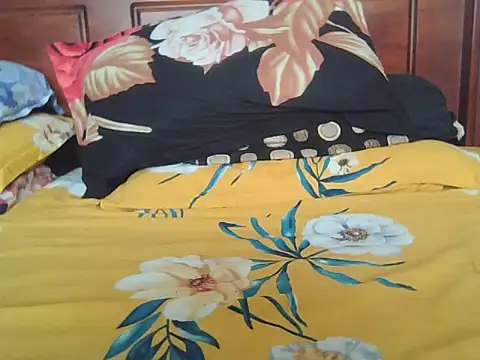 Nuttysub live sex cam