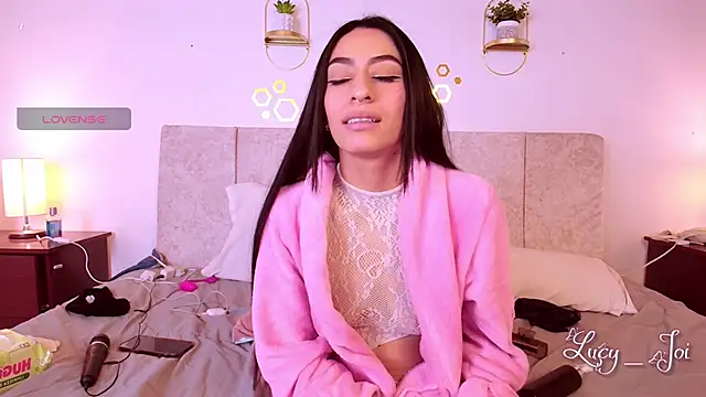 Lucyanajoi's cam snapshot