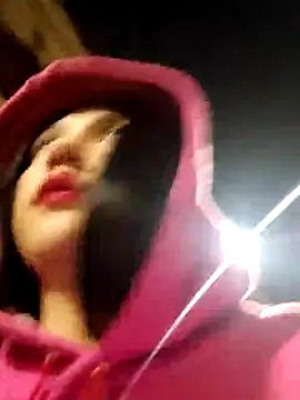 Aurora_Hotson's cam snapshot