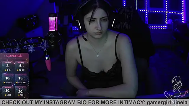 Gamergirl-Linela live sex cam