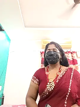 tamil-aunt's cam snapshot