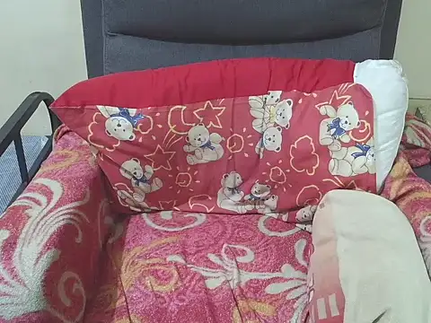 FantasticBaby_18's cam snapshot