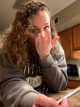 XoMisty live sex cam