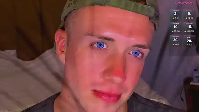 tommy_cumfinger live sex cam