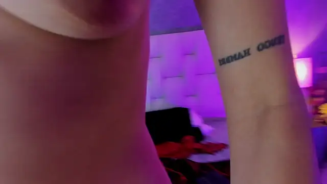 nicollandjhon's cam snapshot