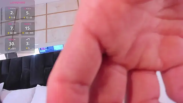 RoxyLior's cam snapshot