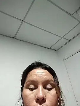 Paola-Lond's cam snapshot