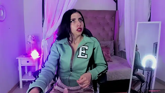 Miha_Sophia_'s cam snapshot