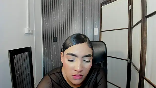 DominikEmber live sex cam