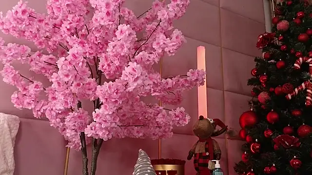 Elliblue's cam snapshot