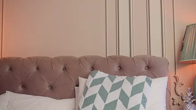 MayaVixxen's cam snapshot