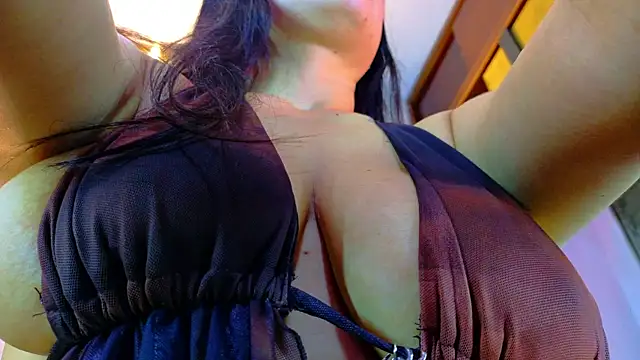 Jennifer_Vega1's cam snapshot