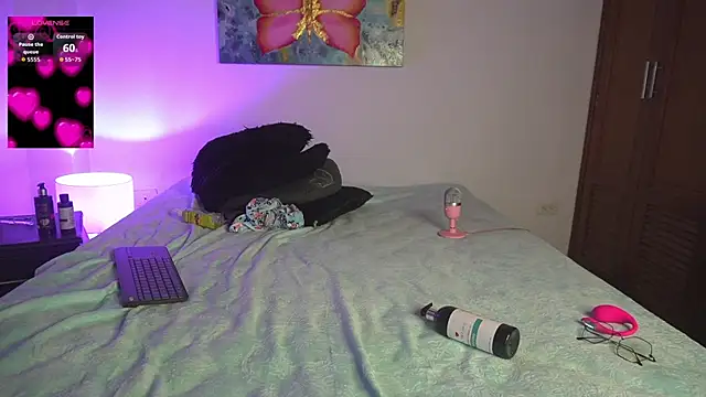 noah_0814's cam snapshot