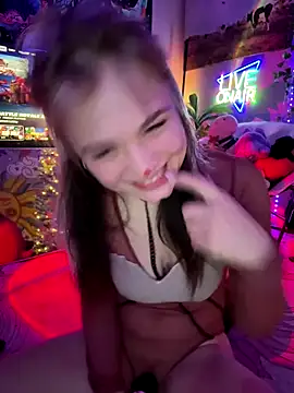 Cutiepiespanks's cam snapshot