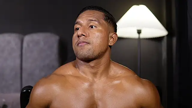 CallumMuscle live sex cam