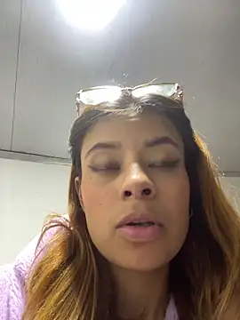 Antonella_Torres2's cam snapshot