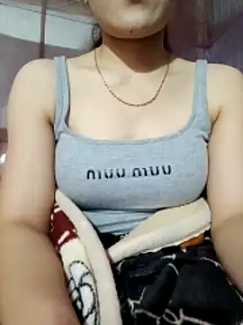 LucyyLy's cam snapshot