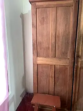 Shanudri77's cam snapshot