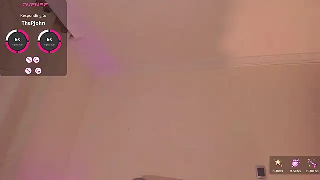 Nina_Blaze's cam snapshot