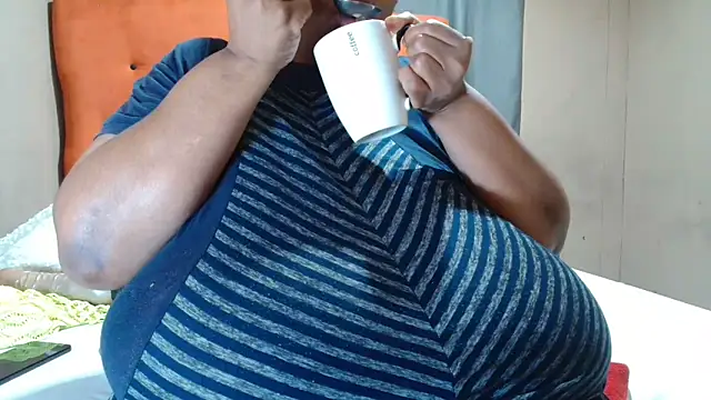 tinagiant's cam snapshot