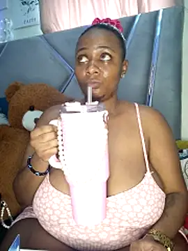 CocoBootyyy's cam snapshot