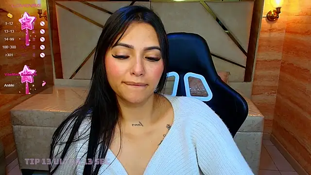 Dakotha_v_'s cam snapshot