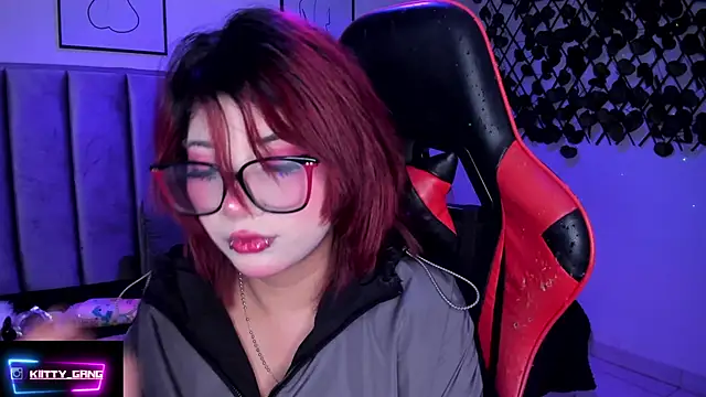 Kitty_Gang's cam snapshot