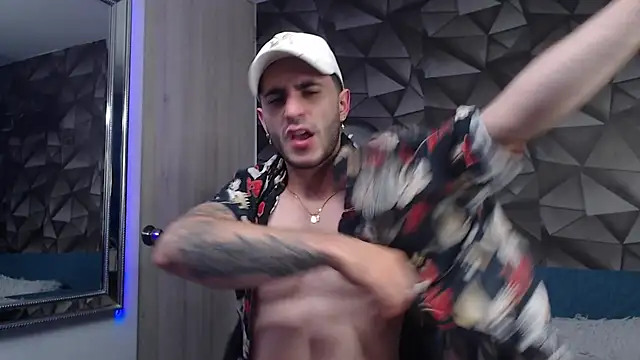 Latino_stud4u live sex cam