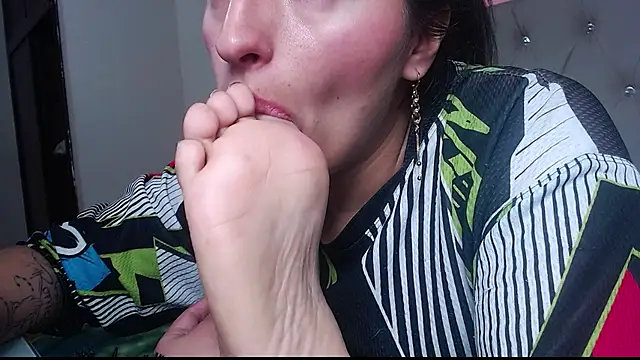 sharon_and_sharit's cam snapshot