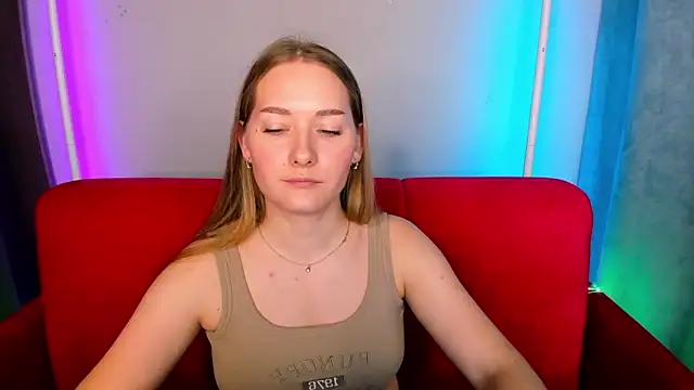 AlinaVice's cam snapshot