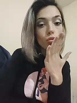 SheTheDeeevil's cam snapshot