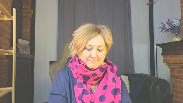 Marta_Wils's cam snapshot