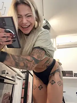 Divina_X_'s cam snapshot