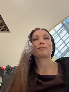 ZaraHill live sex cam