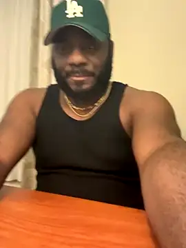 Stayinalive1992 live sex cam