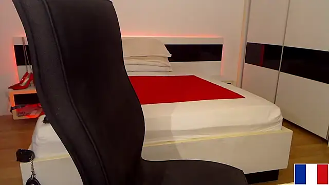 FrenchGoddess's cam snapshot