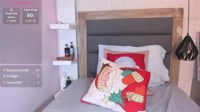 MEGANZARICK live sex cam