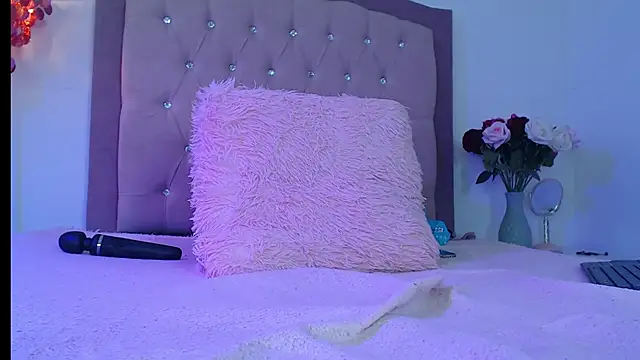 AnnadirtyXo live sex cam