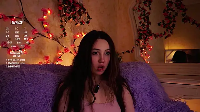 GillianDowdey live sex cam