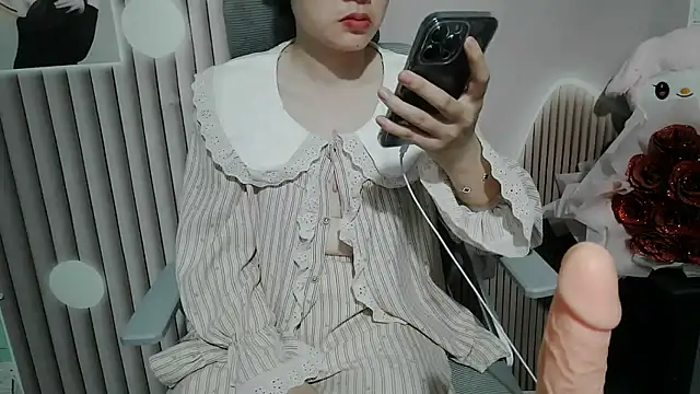 Emachiii live sex cam